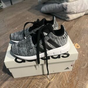 Toddler adidas, size 10. Never worn